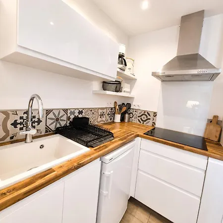 L'ecrin De , Climatisé , Parking , Terrasse , à 2 Min à Pieds Appartement *